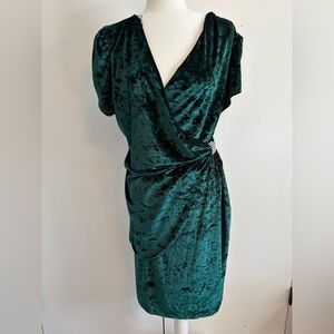 R&M Richards Emerald Green Velvet Midi Dress with Side Jewel Accent